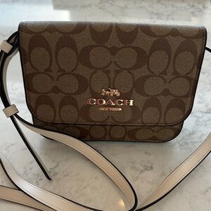 (90%New) Coach Signature Brown and Tan Crossbody Bag